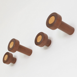 Colgadores de madera