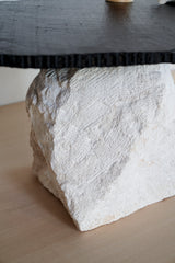 detalle mesa de piedra