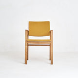 silla diseño mostaza y madera