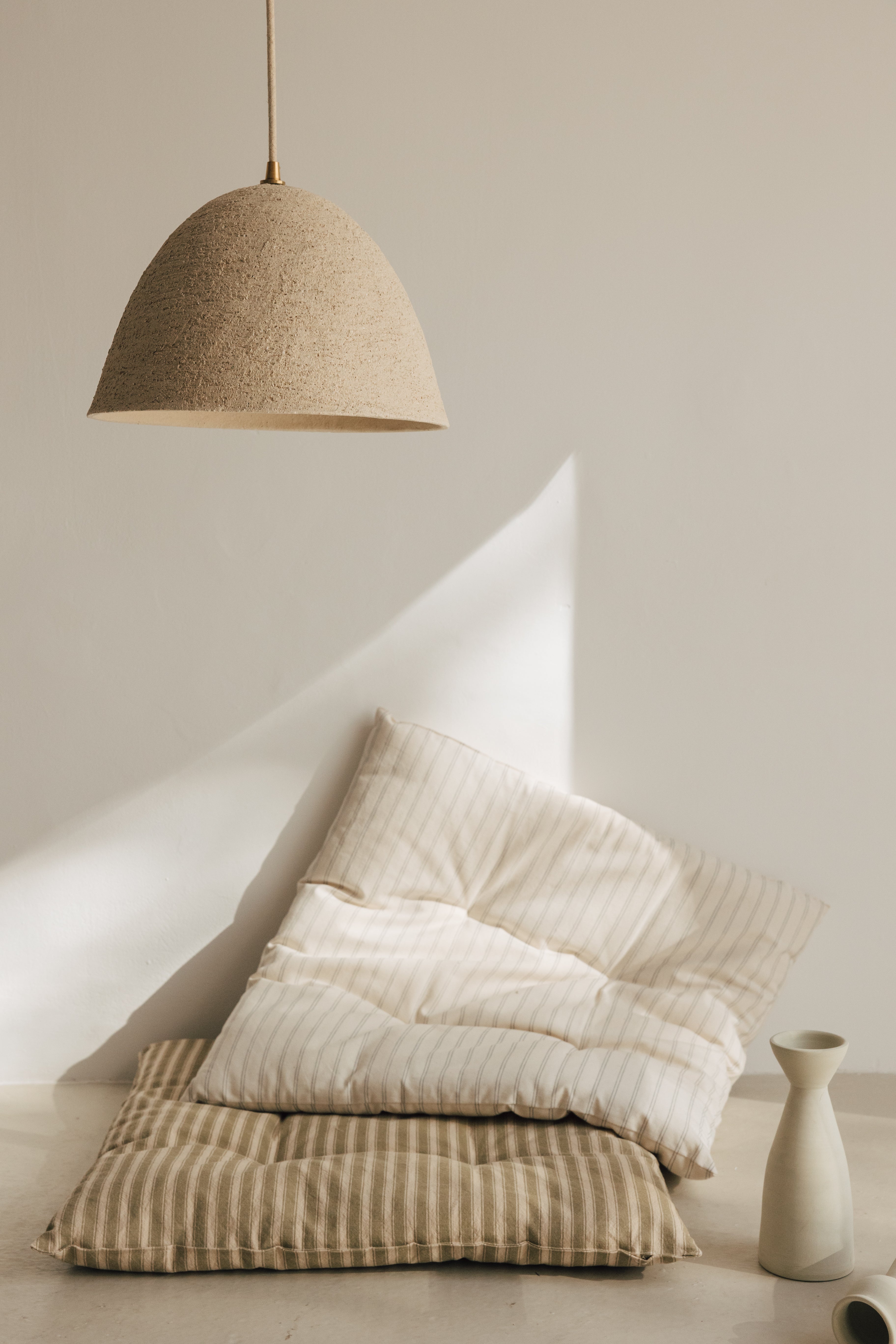 Lámpara Colgante de Cerámica Blanca Portinatx