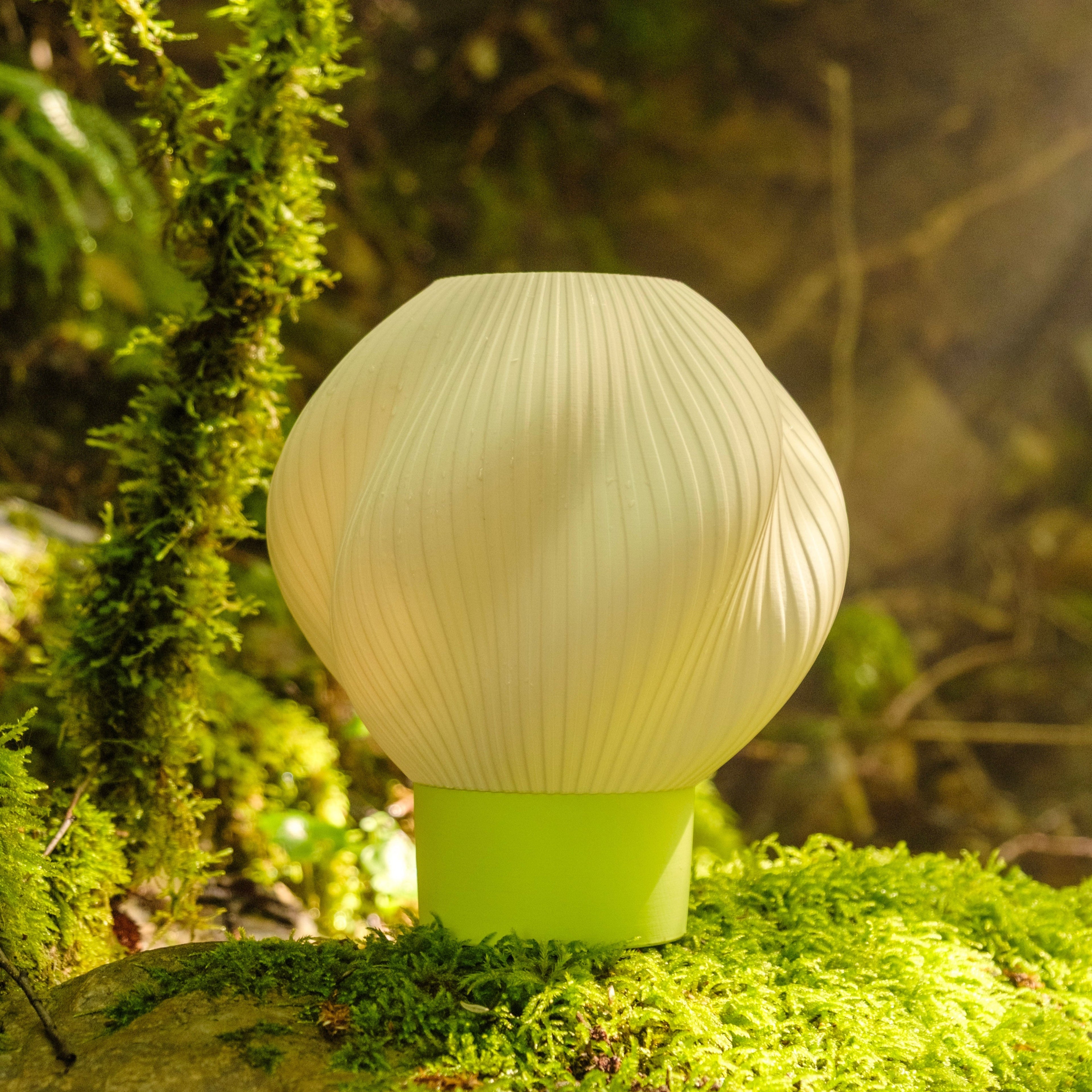 Lámpara de mesa Globus regulable