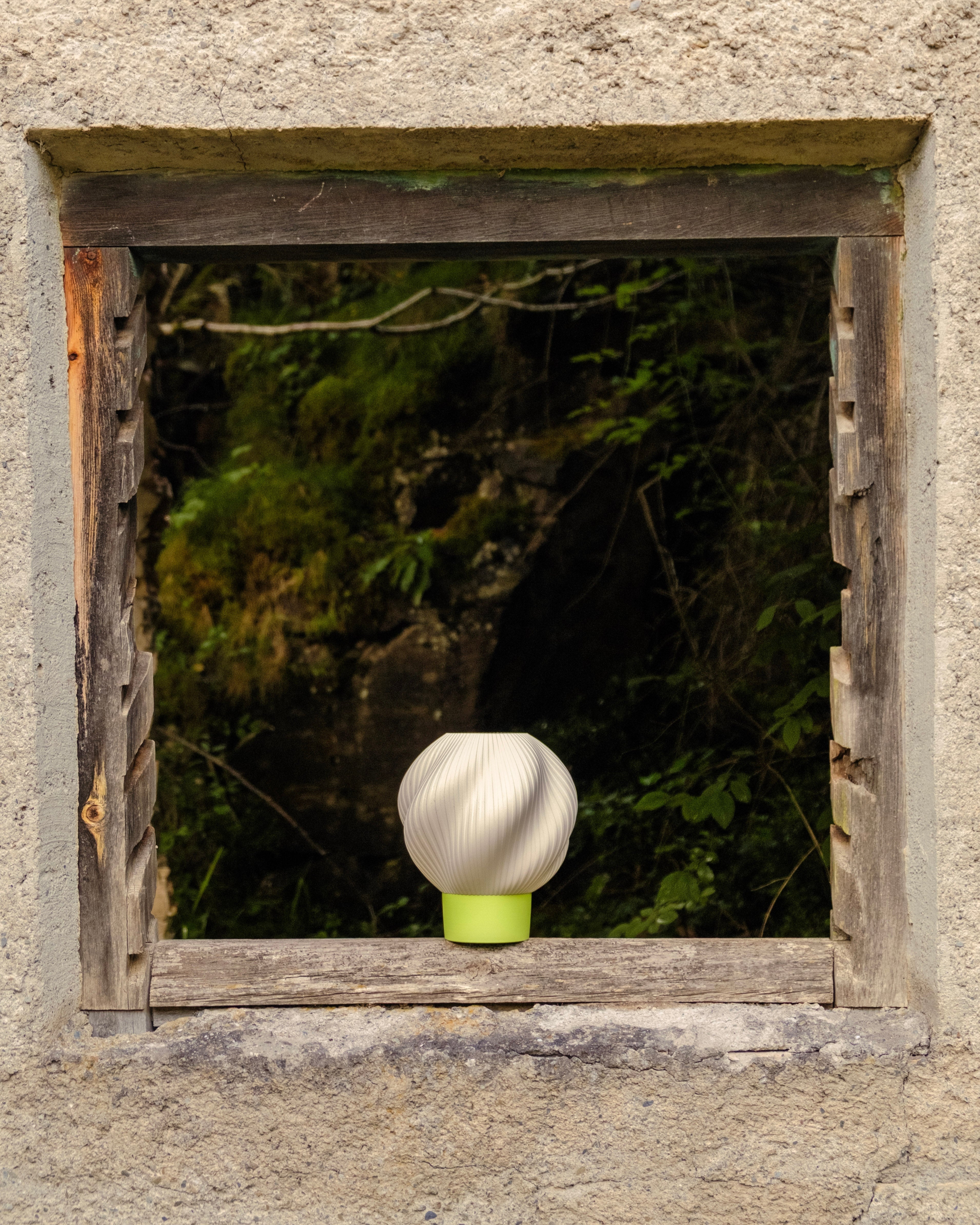 Lámpara de mesa Globus regulable