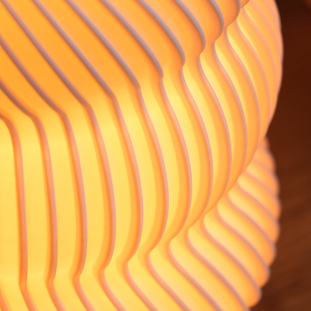 Wavy Adjustable Lamp