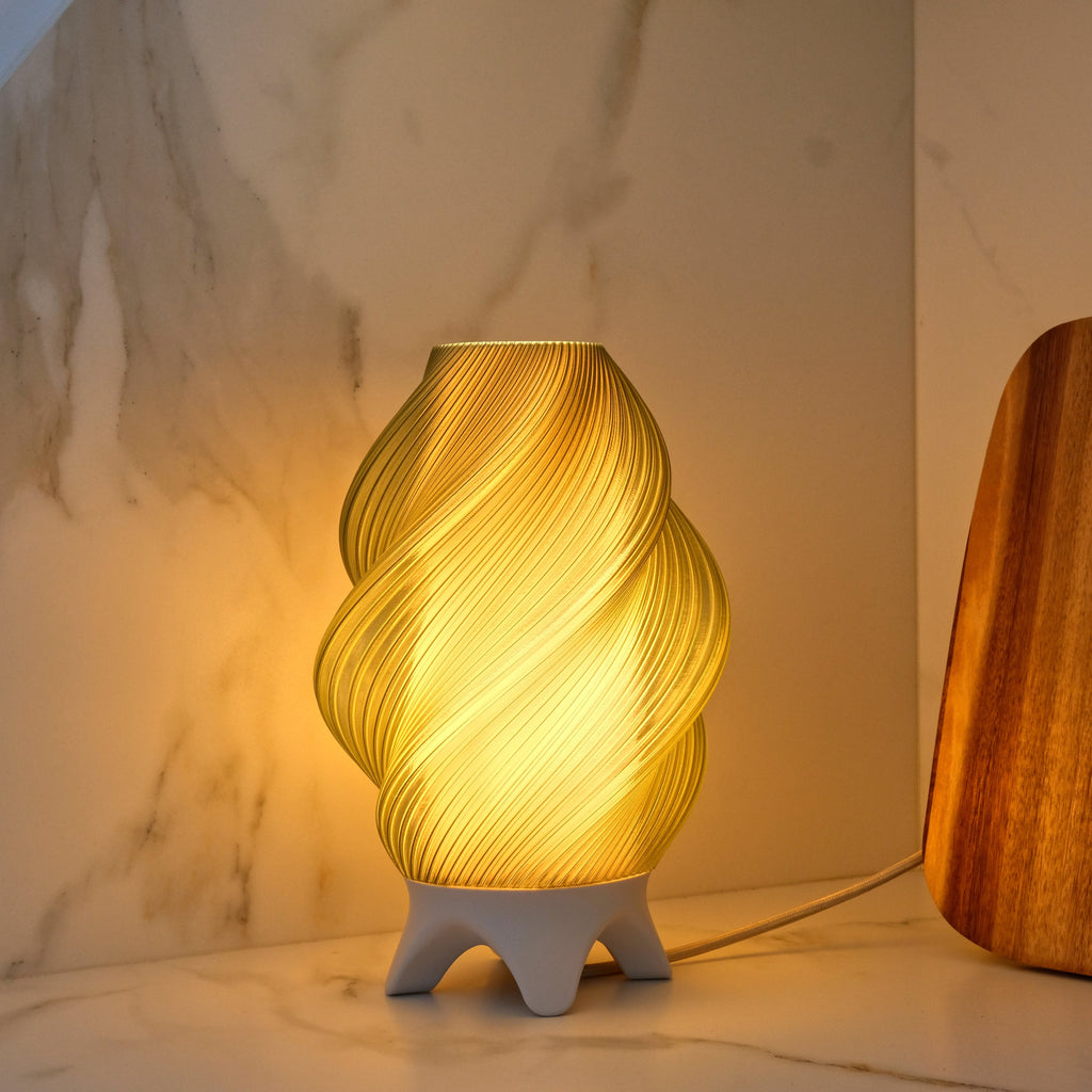 Adjustable Flame Lamp