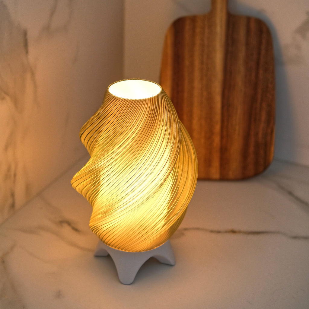 Adjustable Flame Lamp
