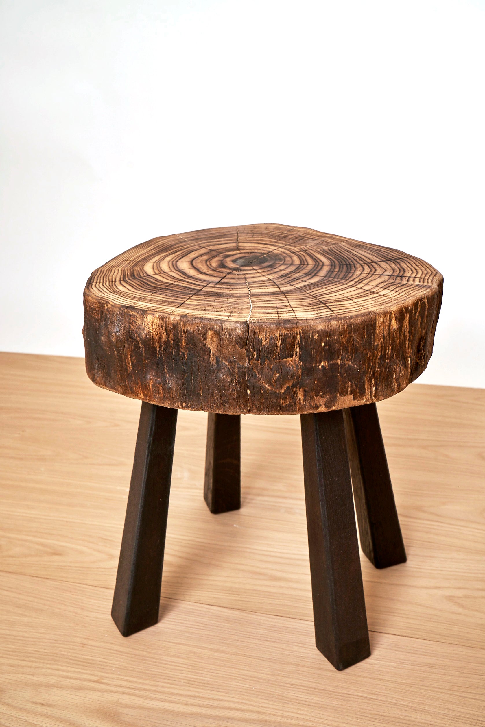 Mesita auxiliar/Taburete Hokku de madera