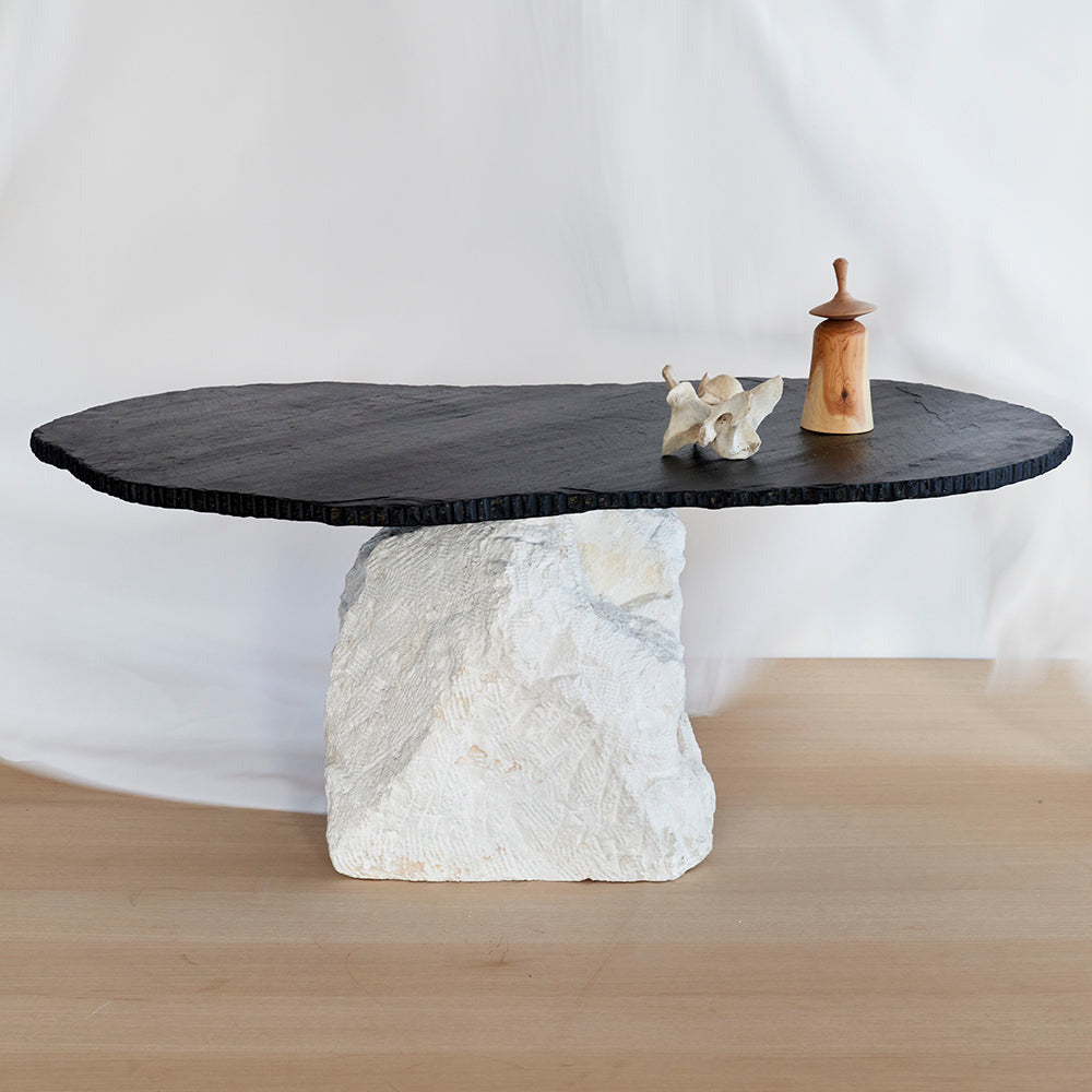 mesa piedra de centro