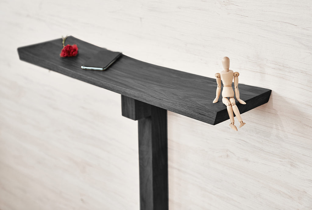 Aile wooden console