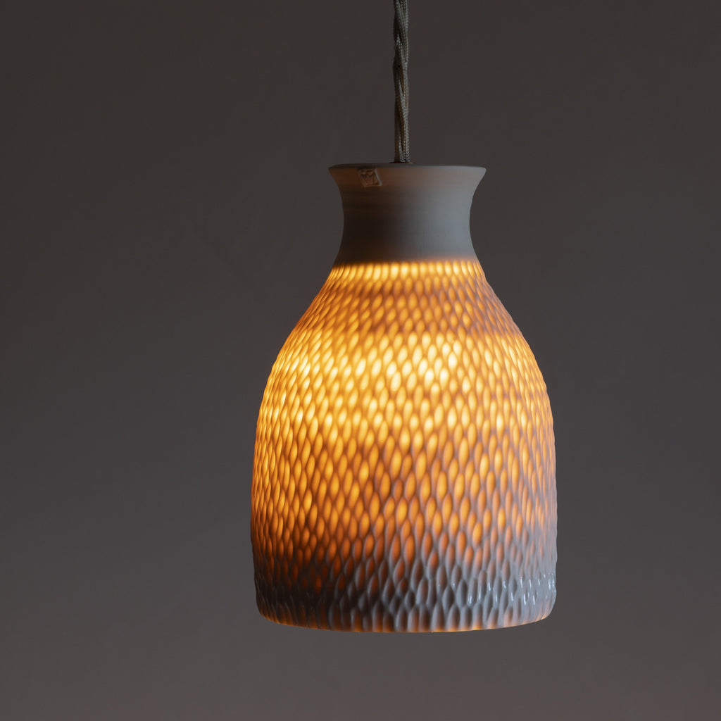 Anni Concave — porcelana iluminada