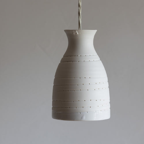 Greta Concave — porcelana sin iluminar