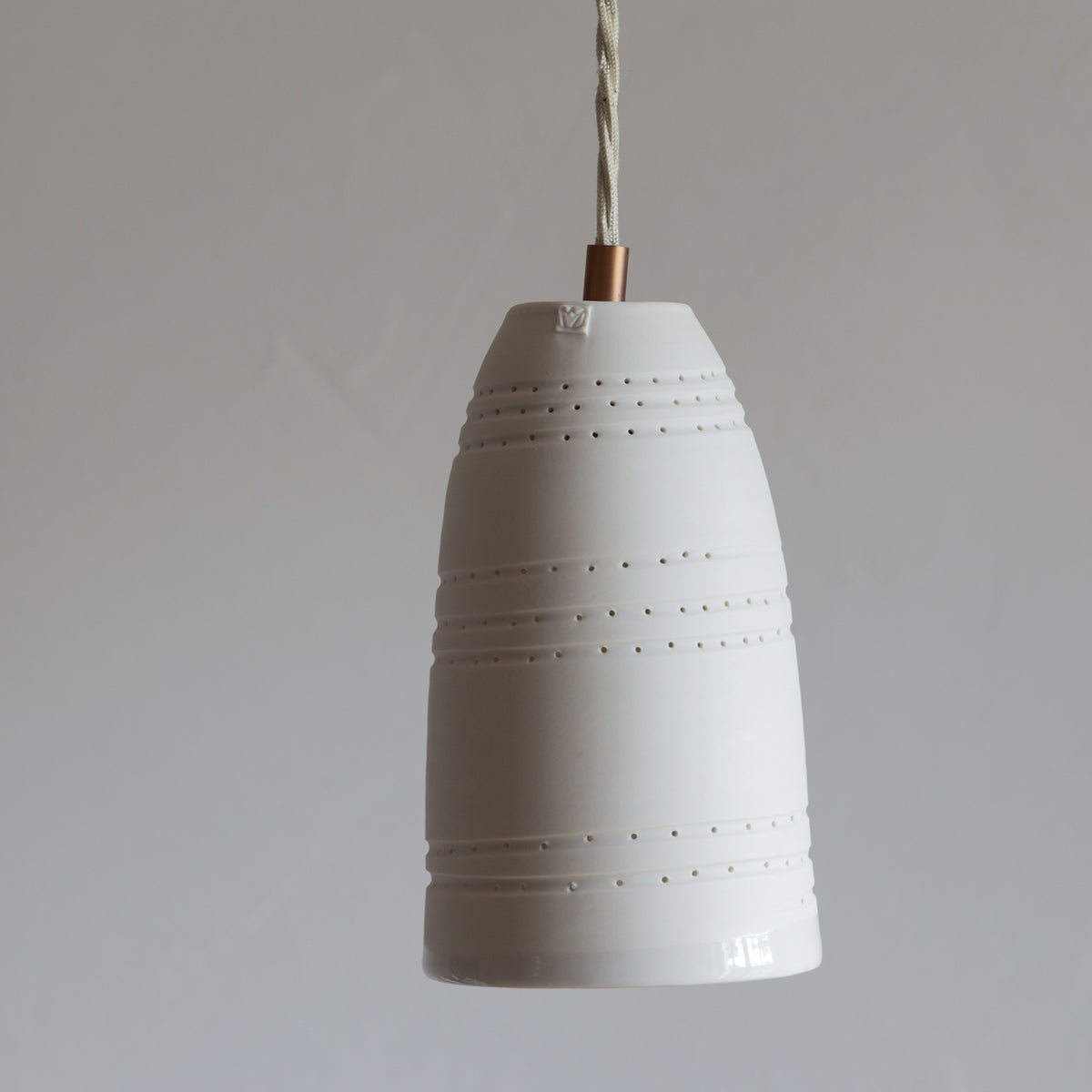 Greta Convex — porcelana sin iluminar