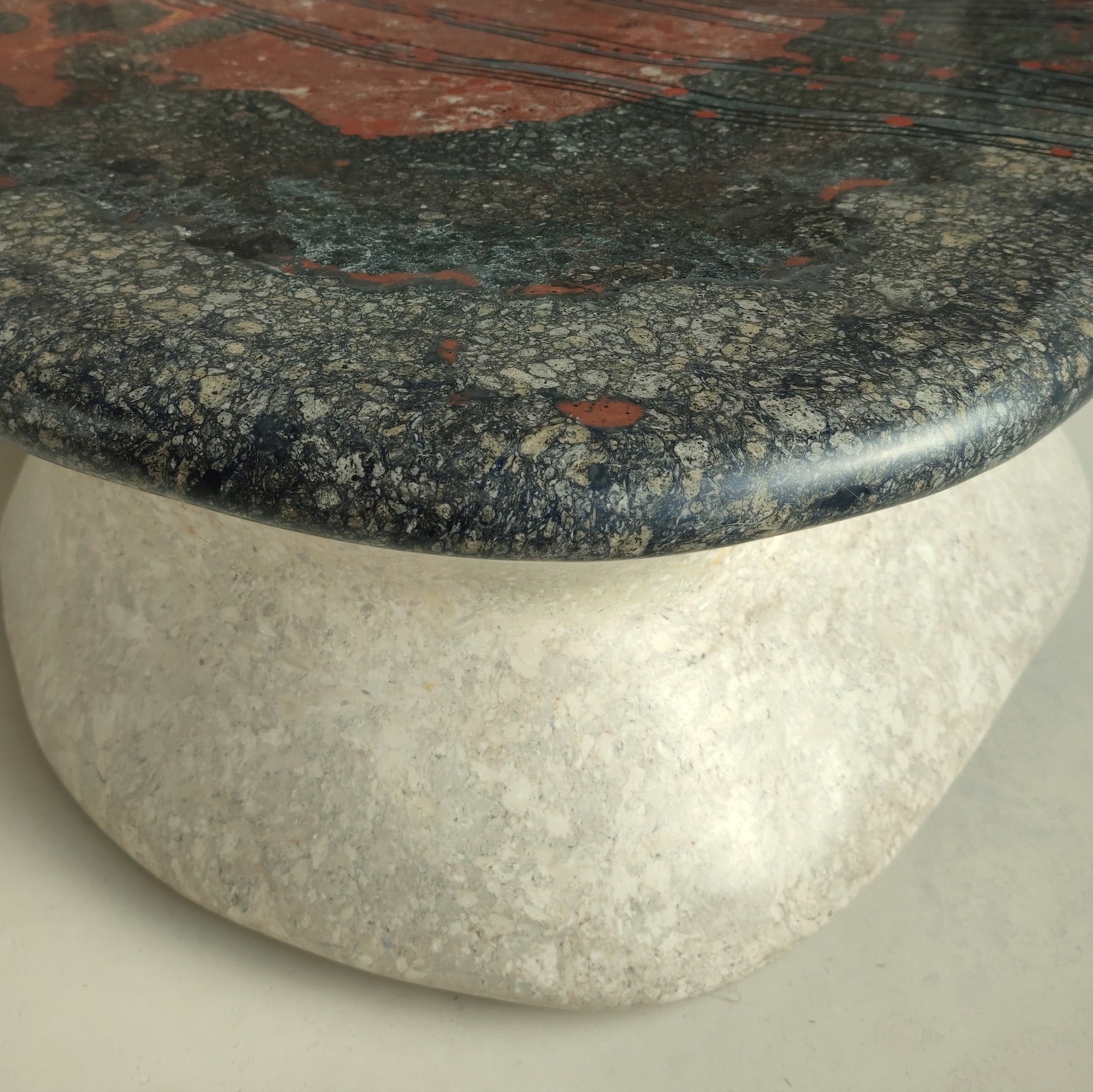 detalle mesa escultorica estuco marmol