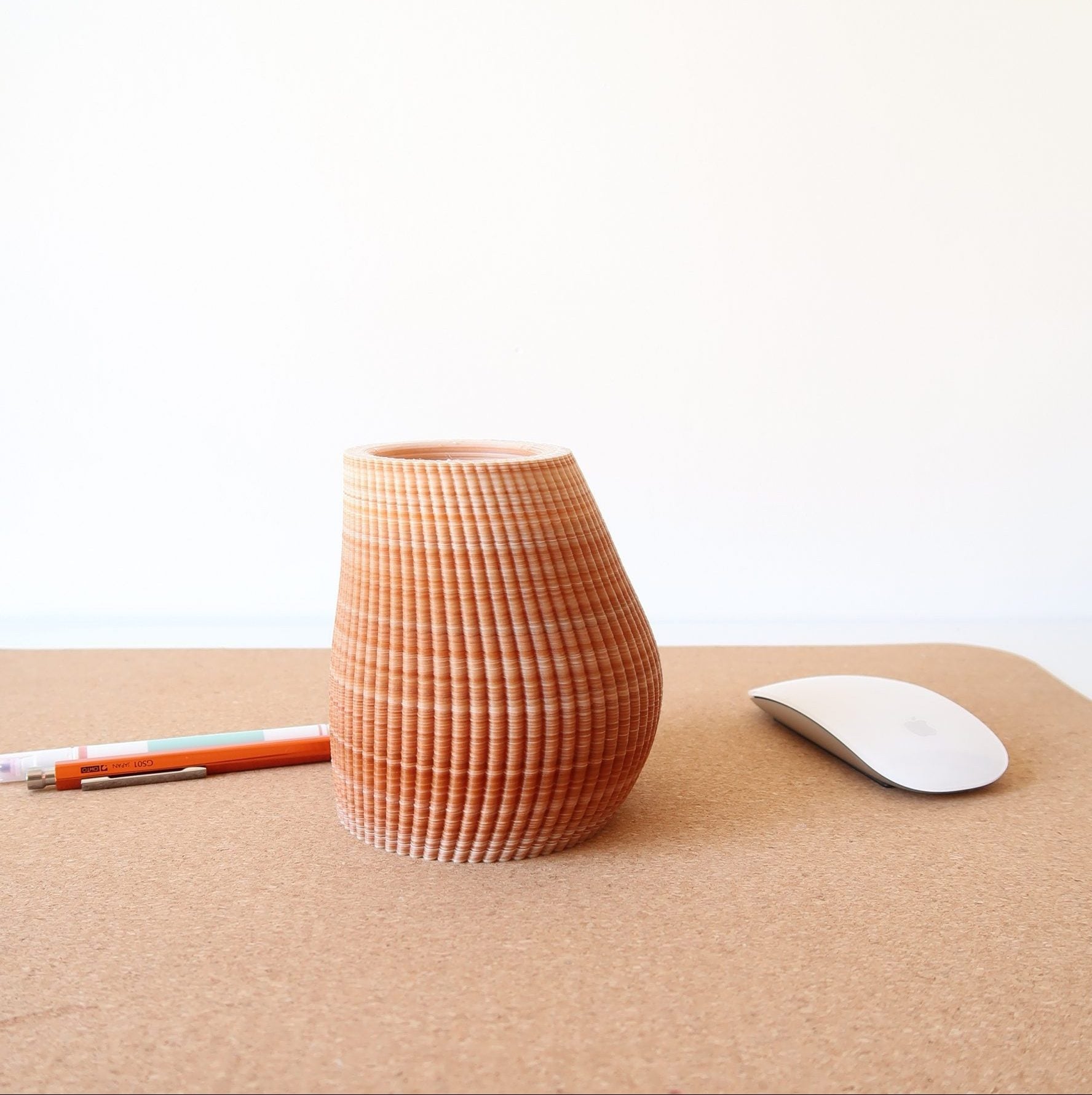 Lapizero Lois - Accesorios oficina sostenibles Munay Habitat