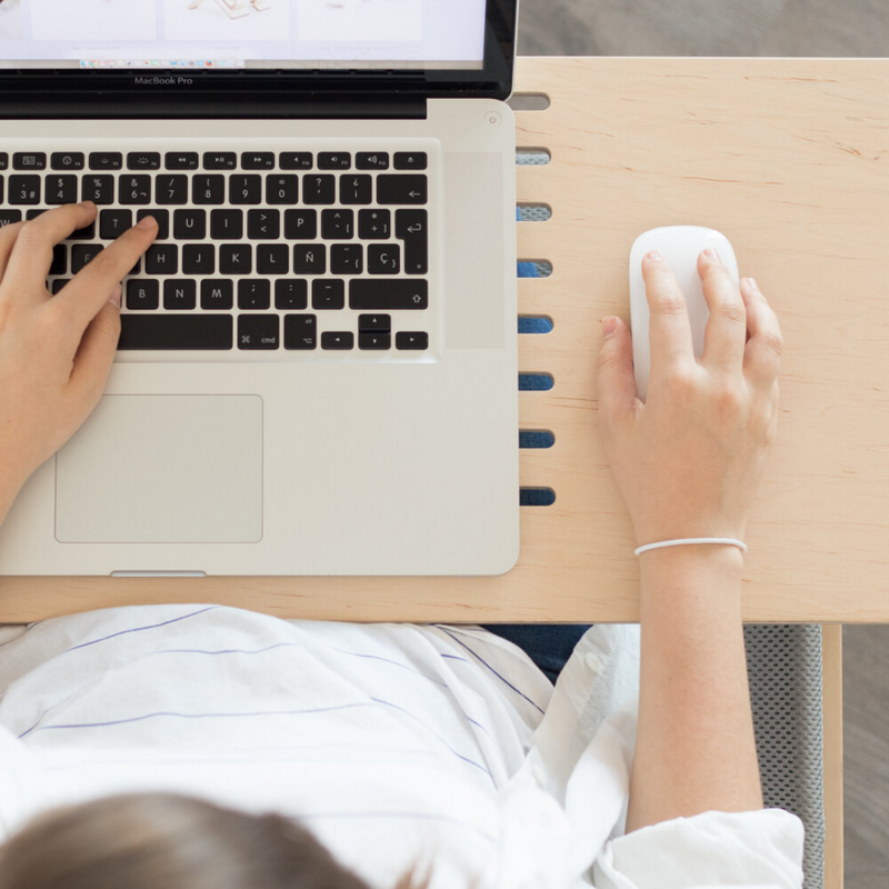 Soporte para ordenadores en madera EL DELAPTOP