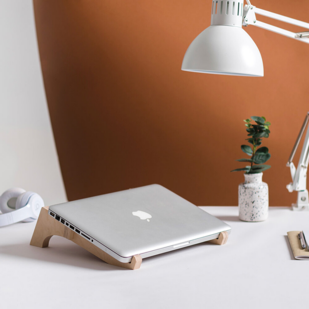 Portable wooden stand EL DEBEAM