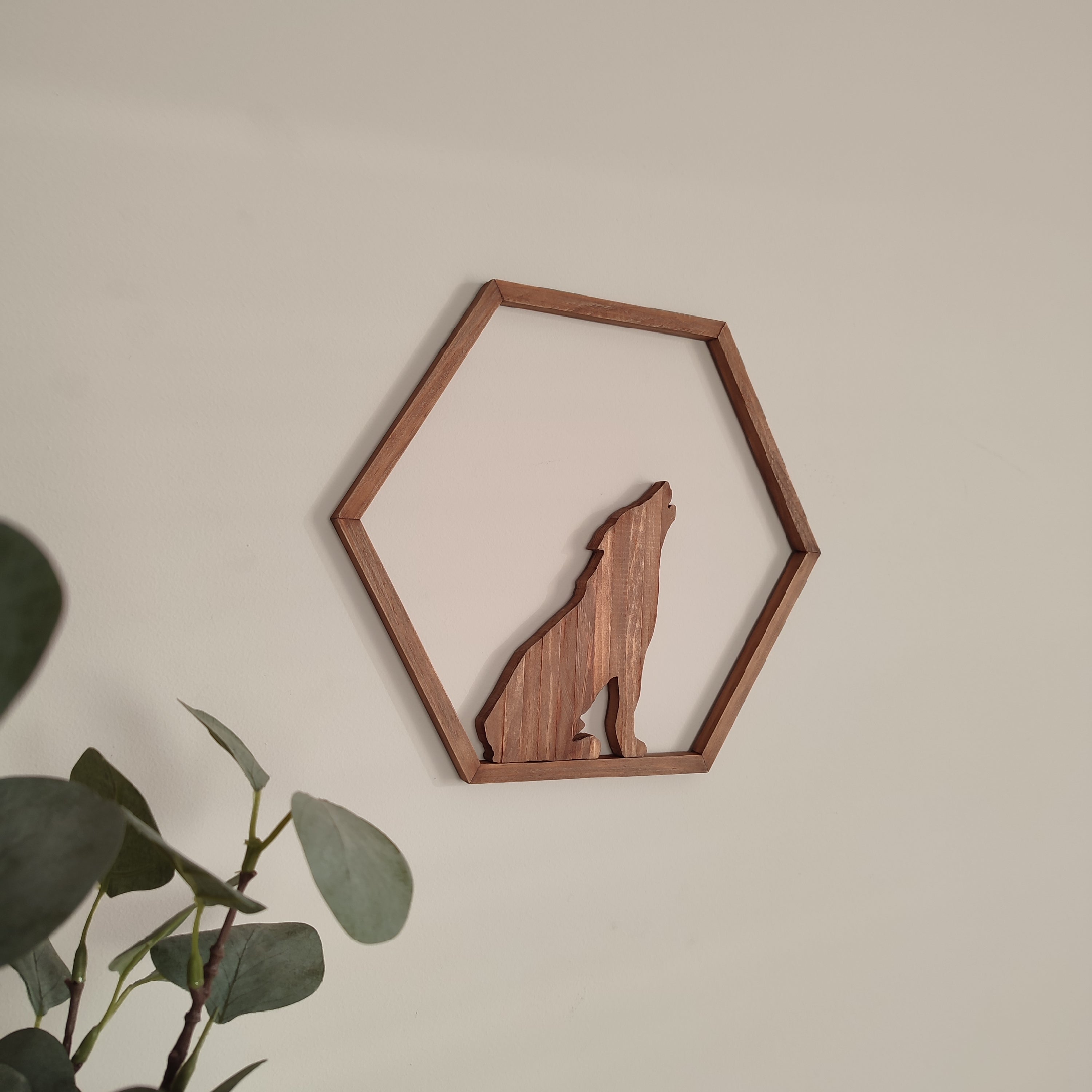 Lobo by SB Wood Studio - Decoración de madera artesanal